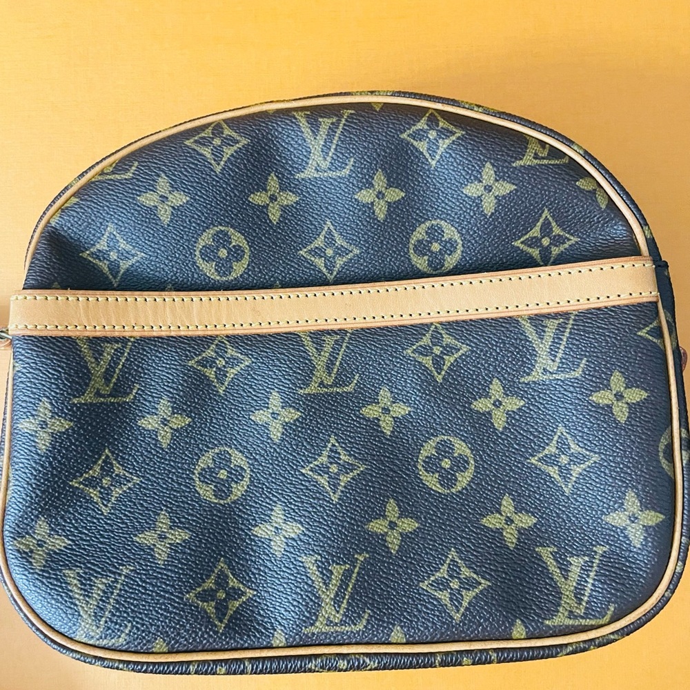 Louis Vuitton Crossbody